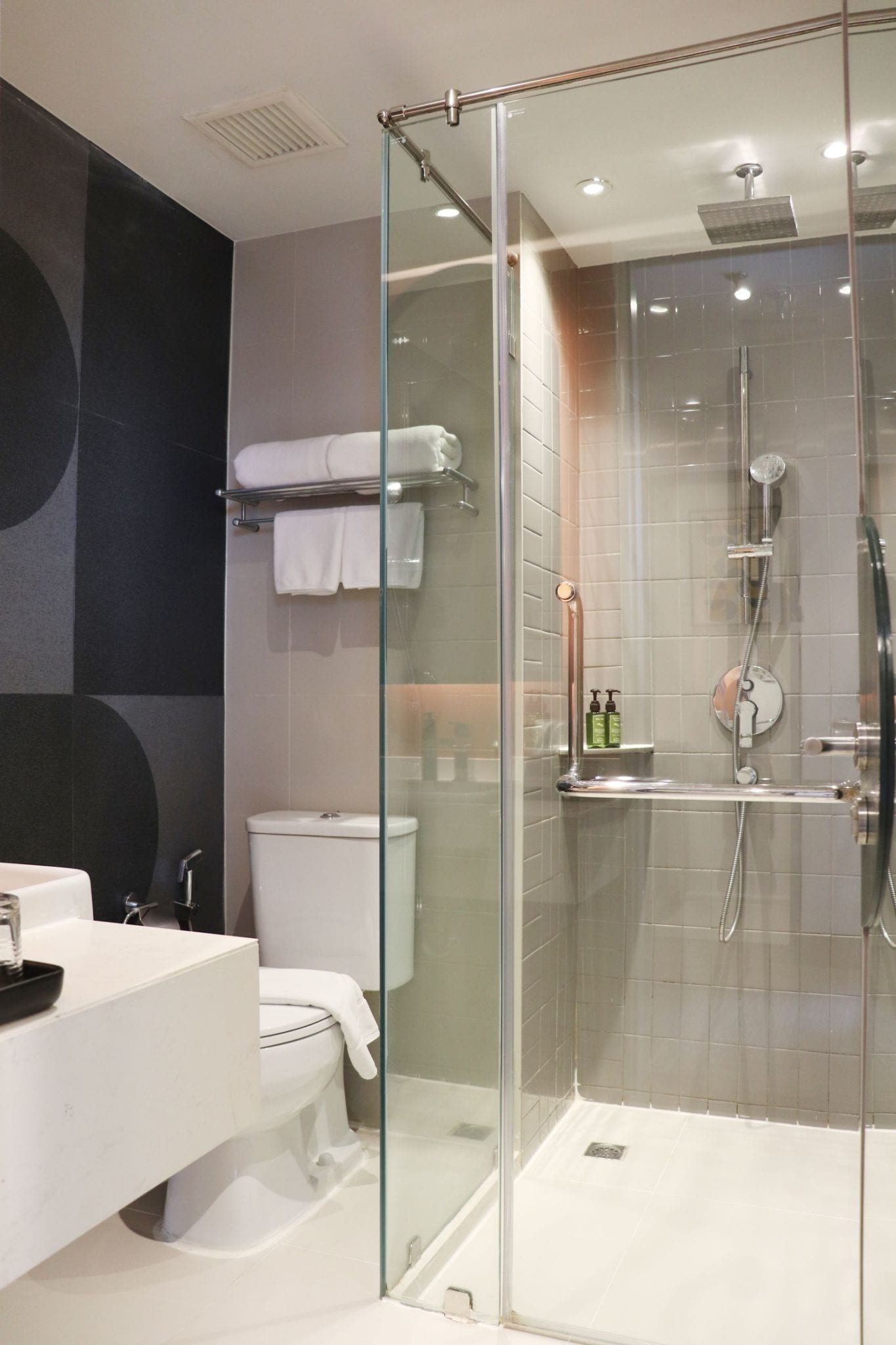 Foto - The Quarter Onnut by UHG