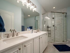 Shower, jetted bath
