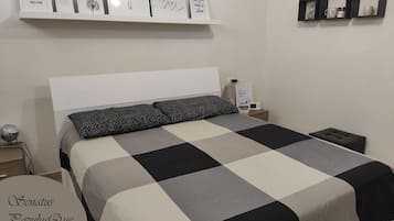 2 Schlafzimmer, Zimmersafe, Bügeleisen/Bügelbrett, WLAN