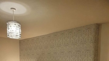 4 dormitorios, tabla de planchar con plancha, wifi gratis y ropa de cama