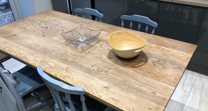 Mariyka House, 4 bedroom seaside villa