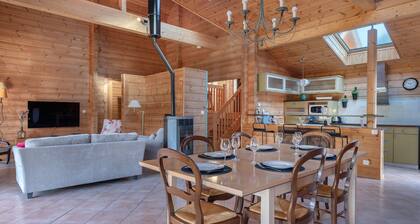 Séjour cosy, maison en bois pour 8