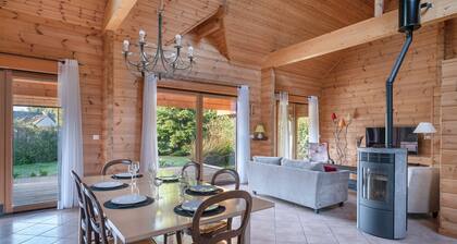 Cosy stay, wooden house for 8