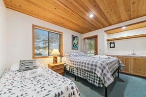 3 bedrooms, Internet