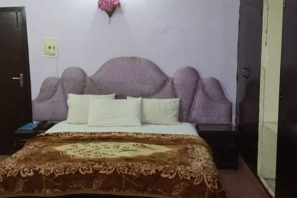 Standard Double Room | Free WiFi