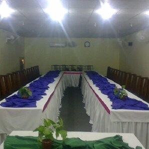 Meeting facility - Green Lodge Guest House (Peshawar)