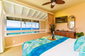 1 bedroom, iron/ironing board, free WiFi, bed sheets - OCEANFRONT gated Kapalua Bay Villa 23G1. Steps to beach! (Lahaina)