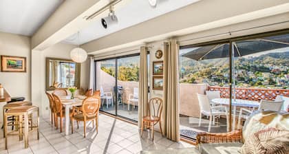 C63: 3BD CONDO + Balcony + 2 bathrooms