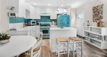359SA: Penthouse in 2nd Floor, A/C ,Balcony+Views