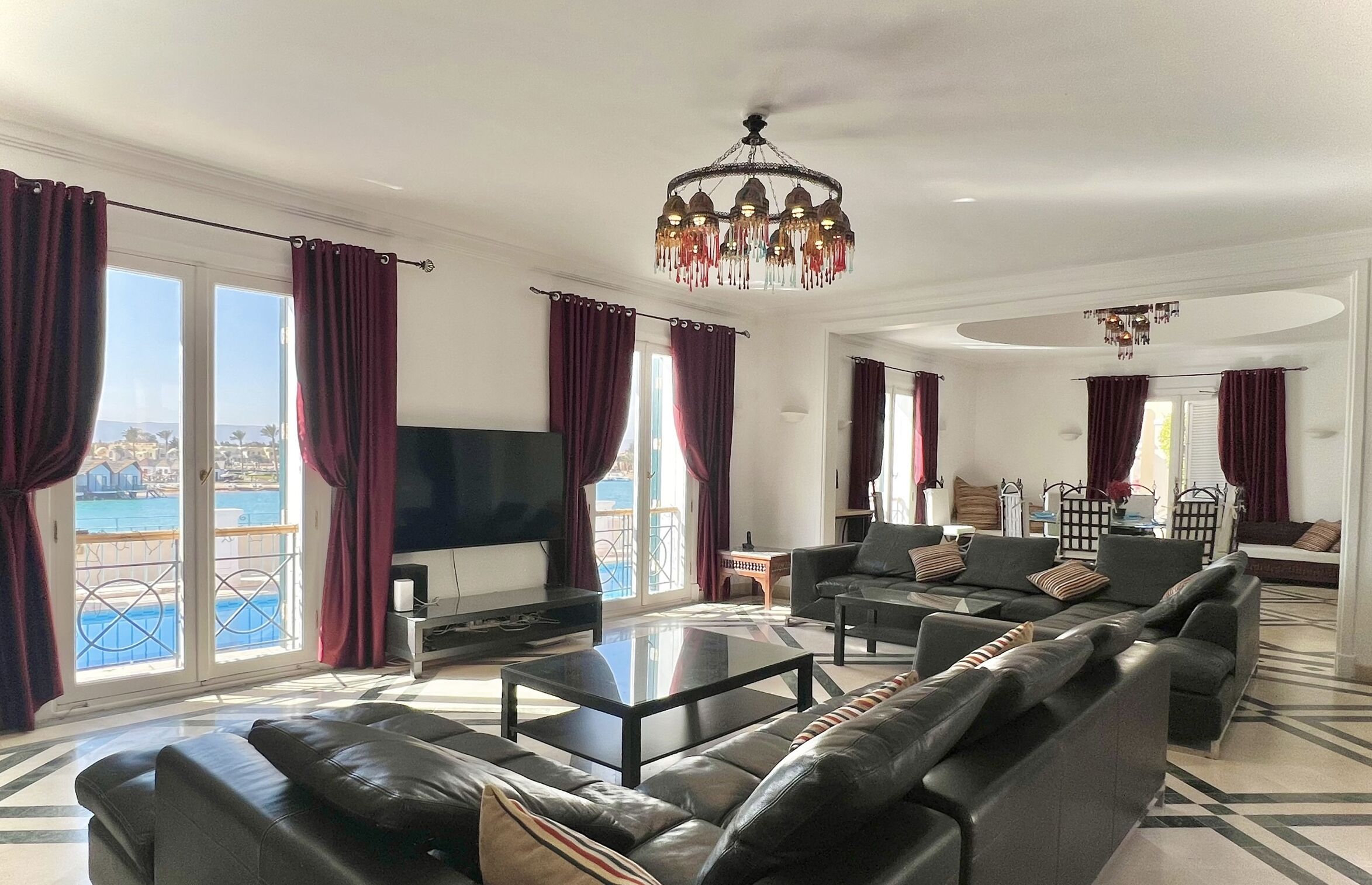 Smart-tv och en stereo