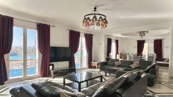 Smart-tv och en stereo