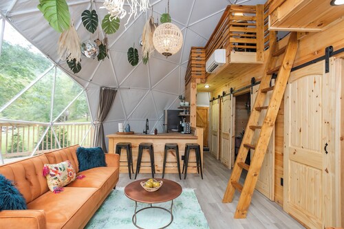 ✨🥂 Glamping Dome with Full Bath, Kitchen, Fire Pit, & Grill