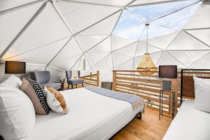 1 bedroom, internet, bed sheets