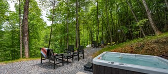 👩‍🚀🌌 LUCY IN THE SKY GLAMPING DOME