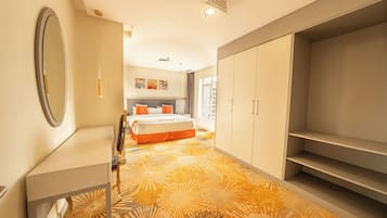 Royal appartement, 4 slaapkamers | 4 slaapkamers, een kluis op de kamer, gratis wifi