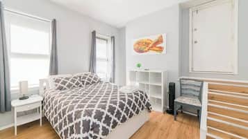 2 bedrooms, desk, iron/ironing board, travel crib