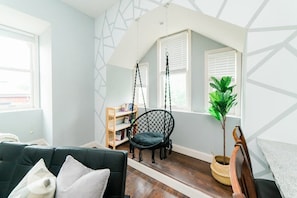 TV, fireplace, offices