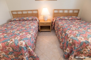 2 室のベッドルーム、WiFi (無料)、ベッドシーツ