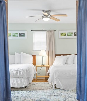 3 bedrooms, iron/ironing board, WiFi, bed sheets