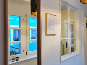 Interior - Fynbos apartment in the old town, Frauenkirchenblick, parking lot (Meißen)