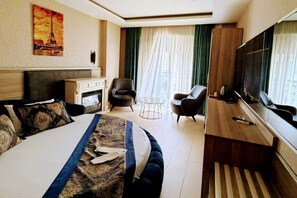 Deluxe Double Room | In-room safe, individually furnished, laptop workspace, free WiFi - Restwon Suit (Istanbul)