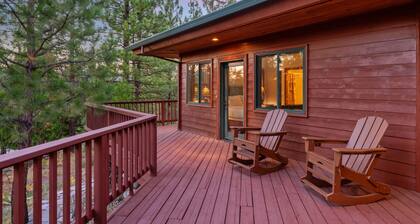 The Luxe Lodge | Private Hot Tub | Golf | Views
