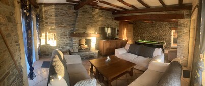 Superb character house entirely renovated for your pleasure.