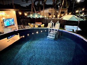 Outdoor pool, a heated pool