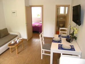 1 Schlafzimmer, WLAN, Bettwäsche