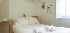 2 bedrooms, iron/ironing board, travel crib, free WiFi