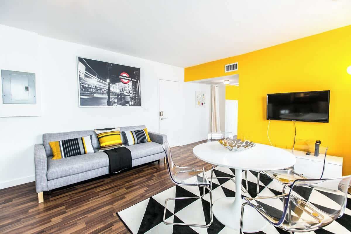 Smart TV, offices