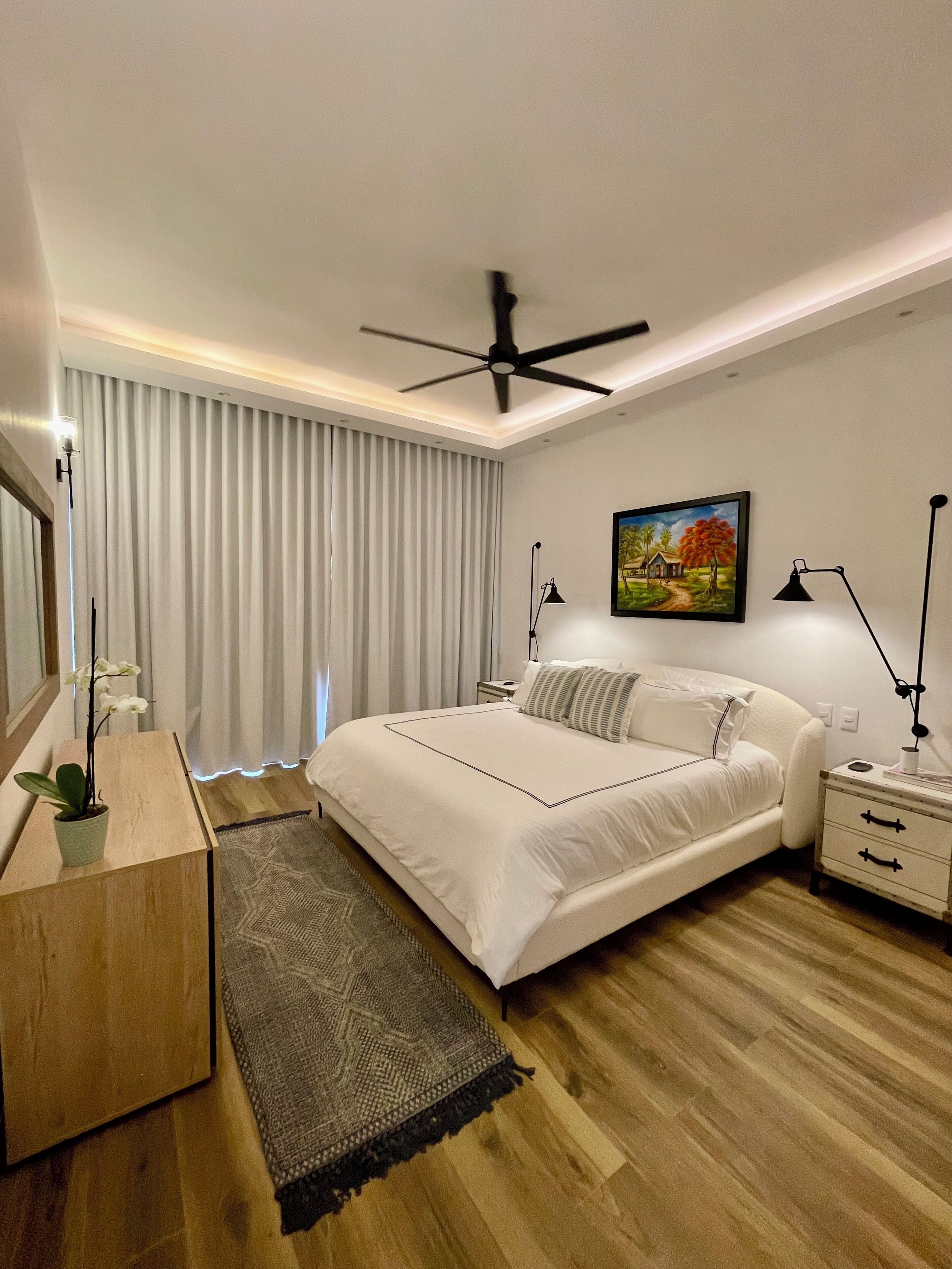 1 habitación, tabla de planchar con plancha, wifi y ropa de cama 