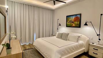 1 habitación, tabla de planchar con plancha, wifi y ropa de cama