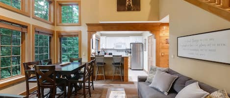 Smart TV, fireplace, DVD player