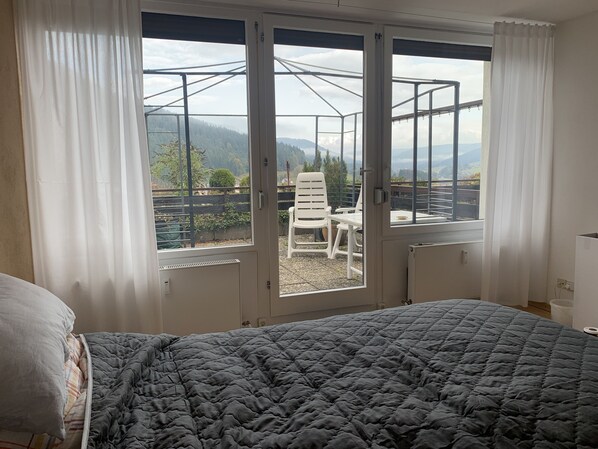 1 bedroom, free WiFi, bed sheets - Apartment with a view (Baiersbronn)
