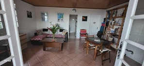Interior - Spacious, quiet apartment with large terrace and beautiful sea & nature views (Sainte-Luce)