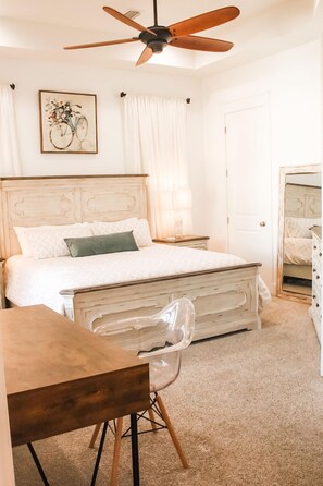 4 bedrooms, iron/ironing board, free WiFi, bed sheets
