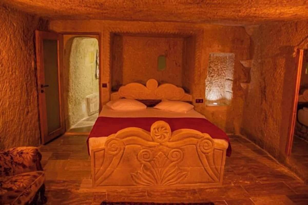 3 bedrooms, minibar, individually decorated, individually furnished