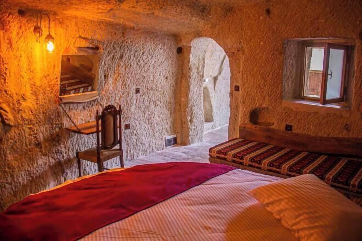 3 bedrooms, minibar, individually decorated, individually furnished
