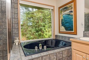 Combined shower/bathtub