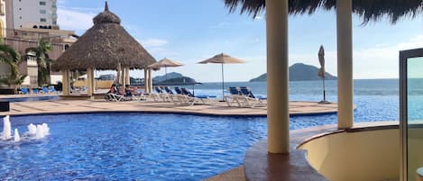 Outdoor pool, a heated pool