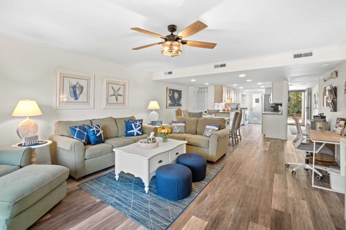 31 Ocean Club - Oceanfront Complex, all one level &  just steps to the beach!