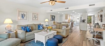 31 Ocean Club - Oceanfront Complex, all one level & just steps to the beach!