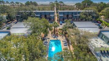 Piscina externa, piscina aquecida