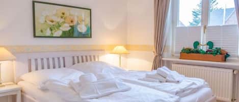 2 chambres, fer et planche à repasser, Wi-Fi, draps fournis