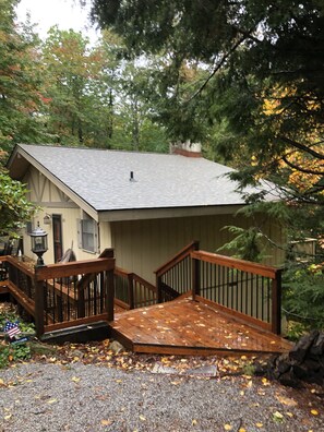 Property grounds - Chalet - 2 king bed, 2ba, Ski, Golf, Tennis, Hike, Mountain Bike, Fish.   (Beech Mountain)