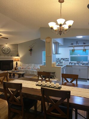 Dining - Quiet  comfortable , Cozy  Our place has been kept with love and dedication (Tampa)