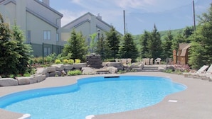 Pool - Blue Mountain (The Blue Mountains)