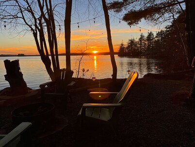 The Eagles Nest! ☀Four Seaon Lakeside Retreat☀
