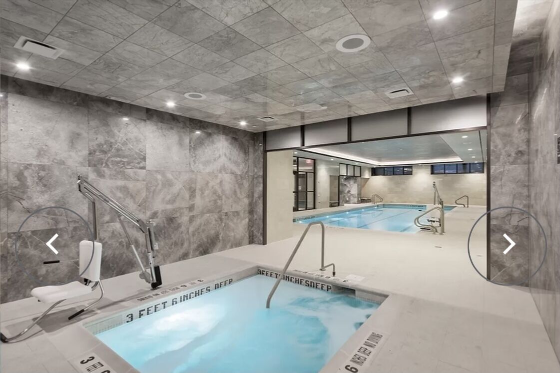 من حمّامات السباحة المغطاة، حمّام سباحة خارجي